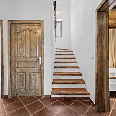 Vakantiehuis In Cabrunici