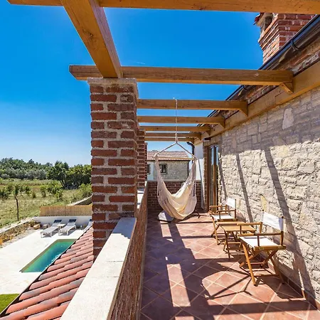 Ferienhaus In Cabrunici